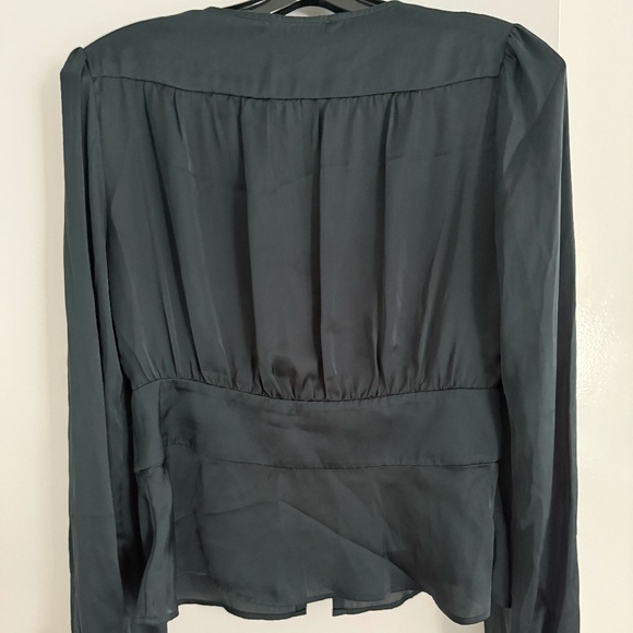 Emerald Green Silky Blouse - Picture 2 of 5